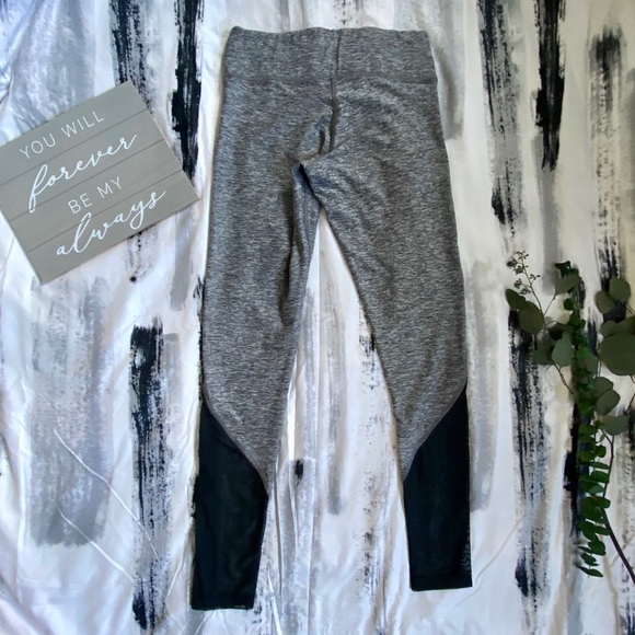 VS Pink Ultimate Leggings w/ Mesh - Picture 3 of 8